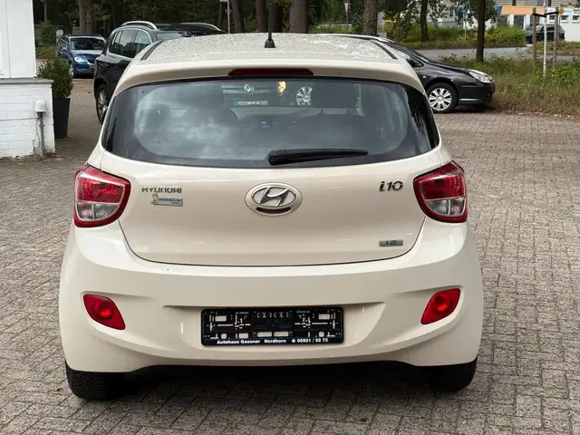 Hyundai I10 view 6