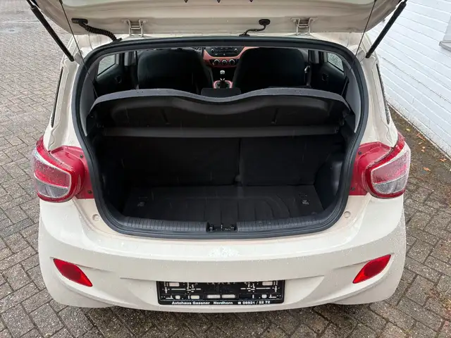 Hyundai I10 view 8