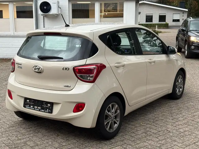 Hyundai I10 view 5