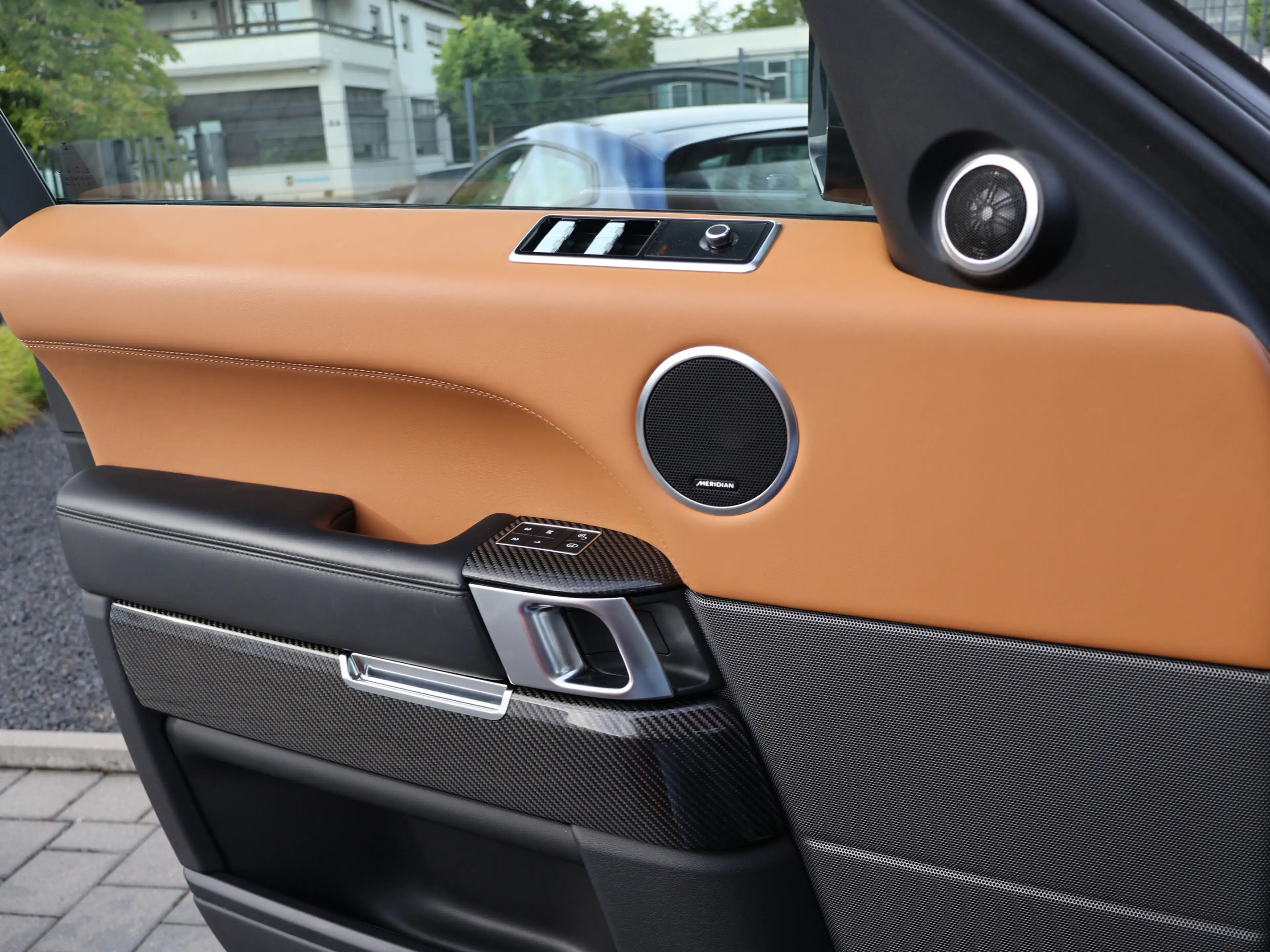 Land Rover Range Rover Sport 5.0 SVR P575 Carbon EDITION — photo 14