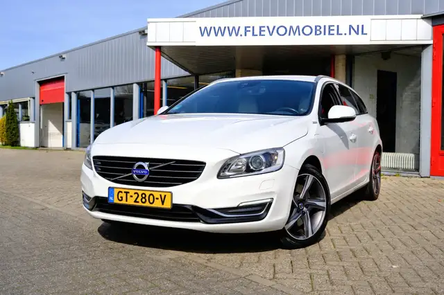 Volvo V60 2.4 D5 Twin Engine Special Edition Aut. Xenon|Lede