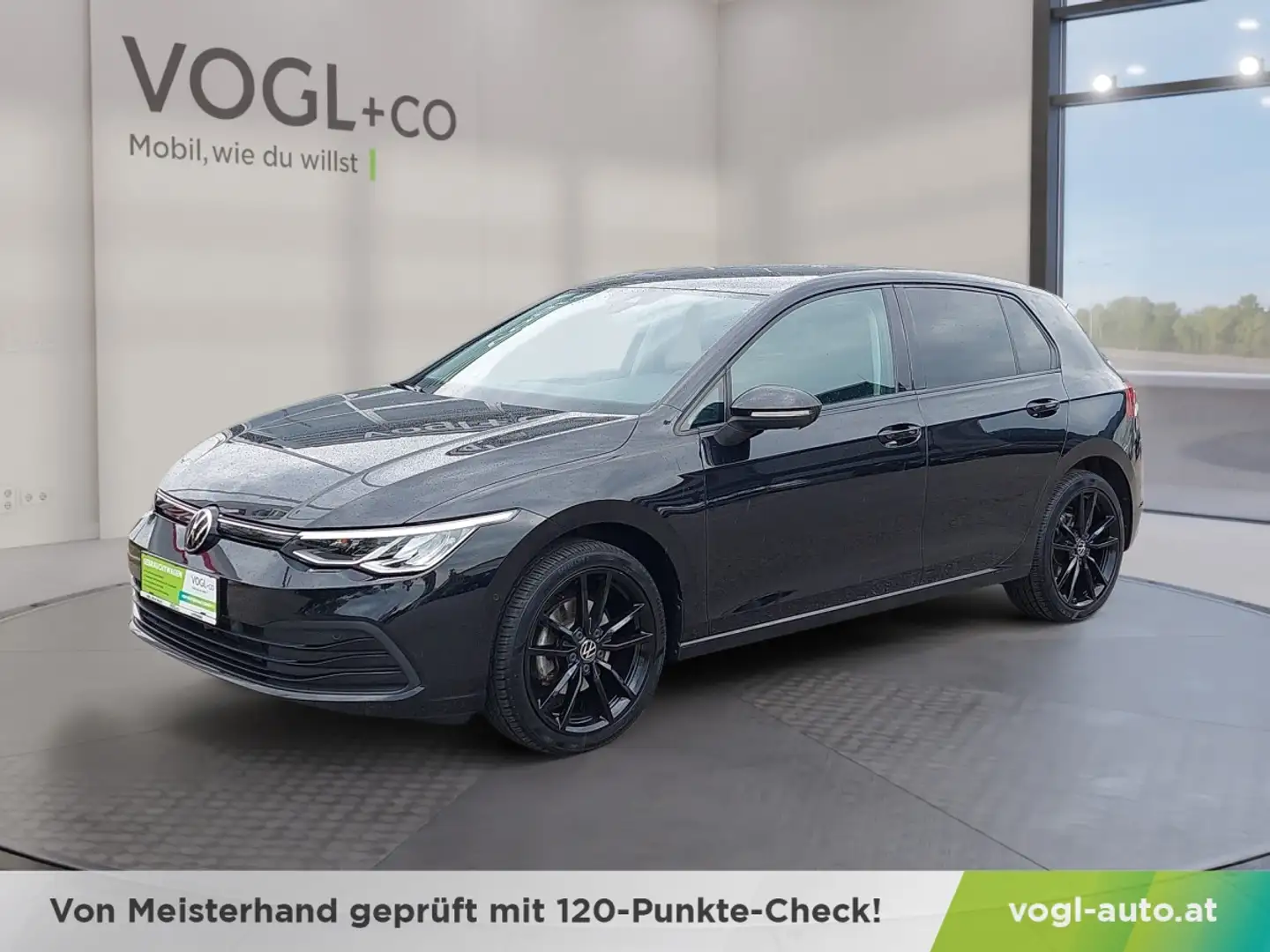 Volkswagen Golf VIII Life 1,0 TSI Schwarz - 1