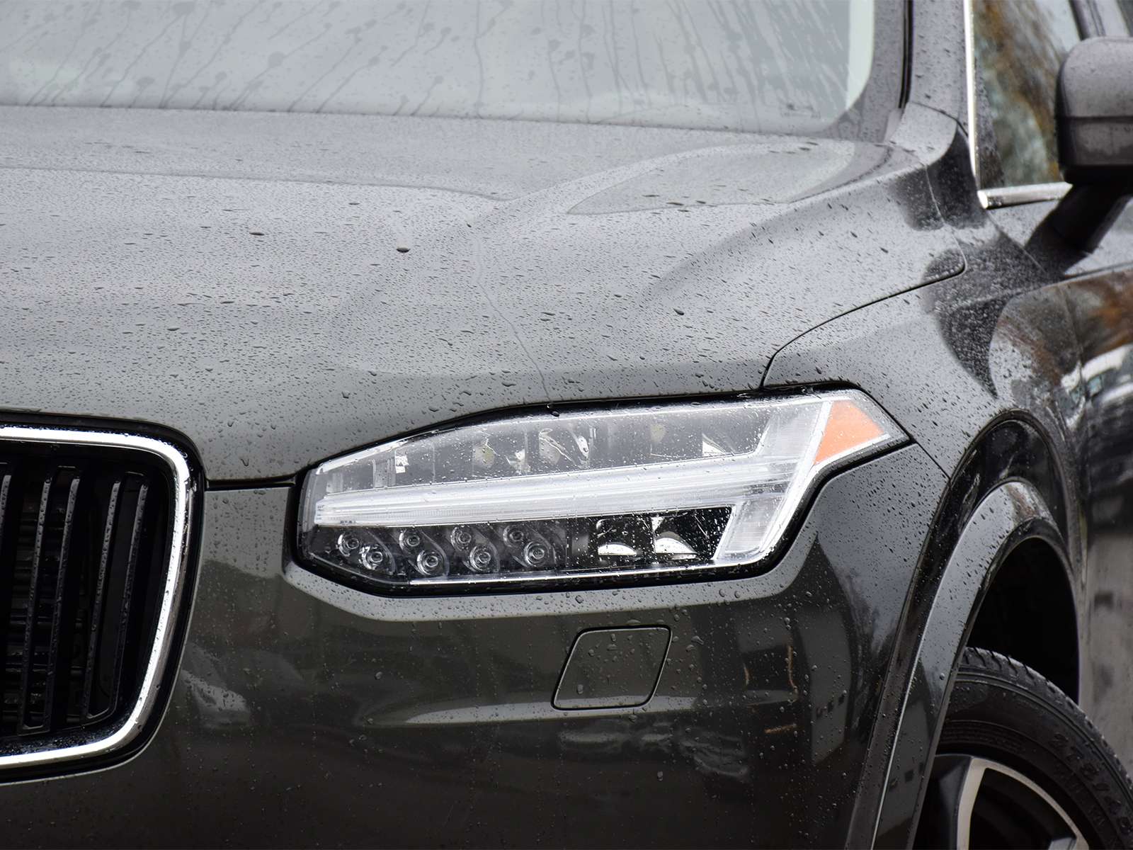 2018 Volvo XC90 T6 AWD Momentum thumb 30