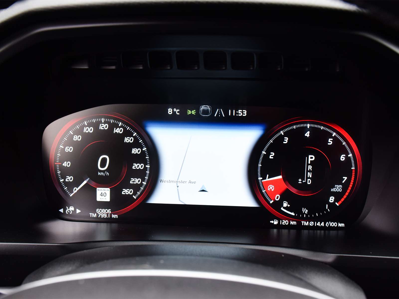 2018 Volvo XC90 T6 AWD Momentum thumb 13