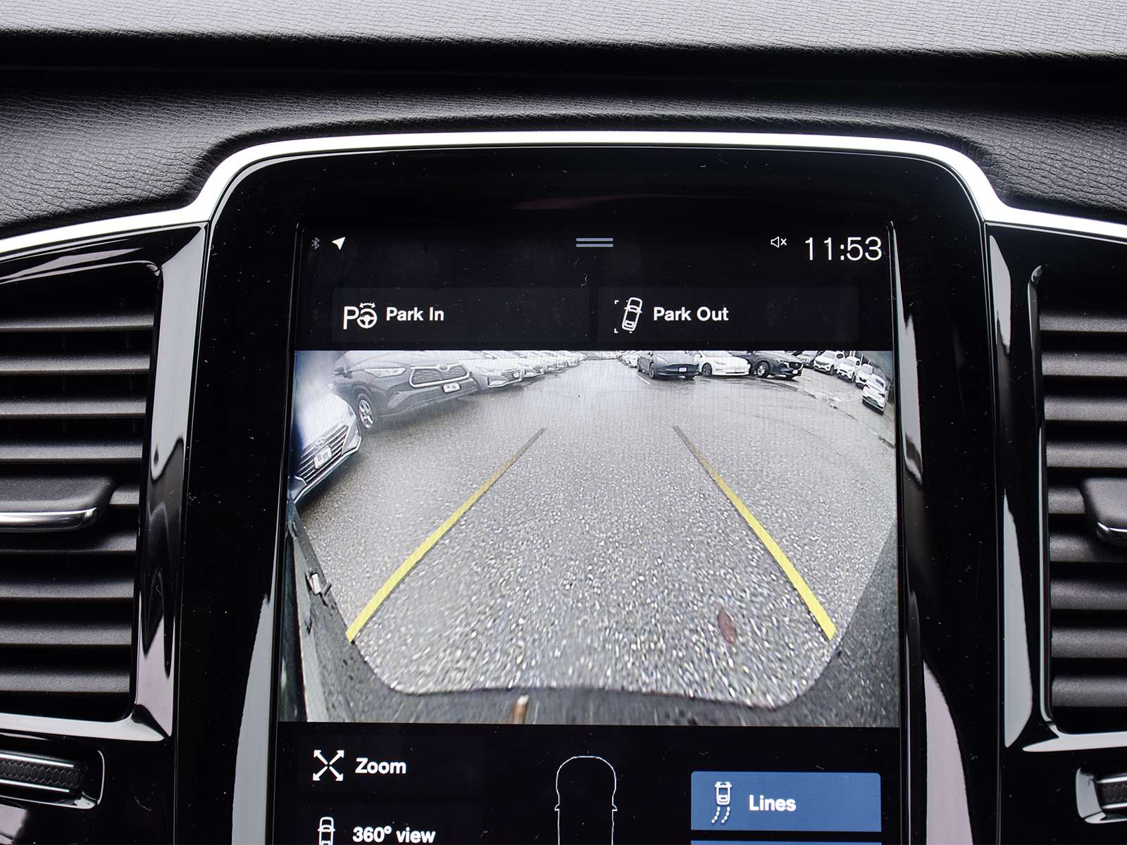 2018 Volvo XC90 T6 AWD Momentum thumb 14