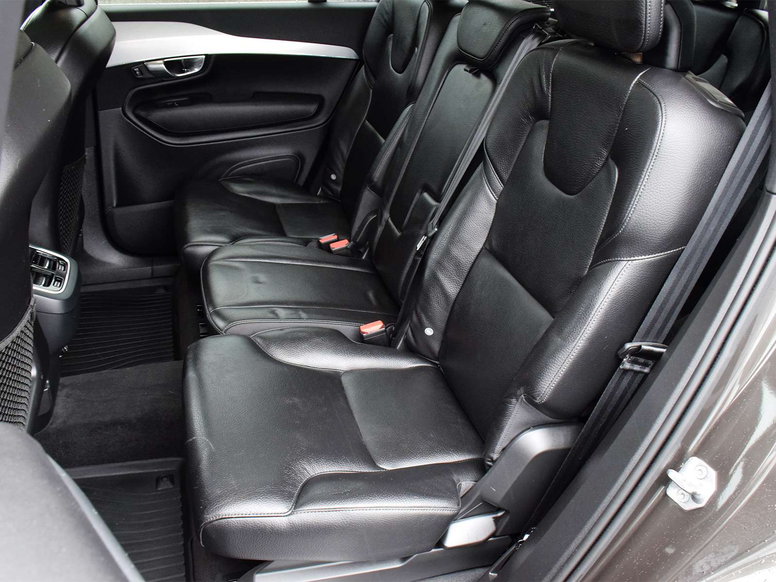 2018 Volvo XC90 T6 AWD Momentum thumb 21