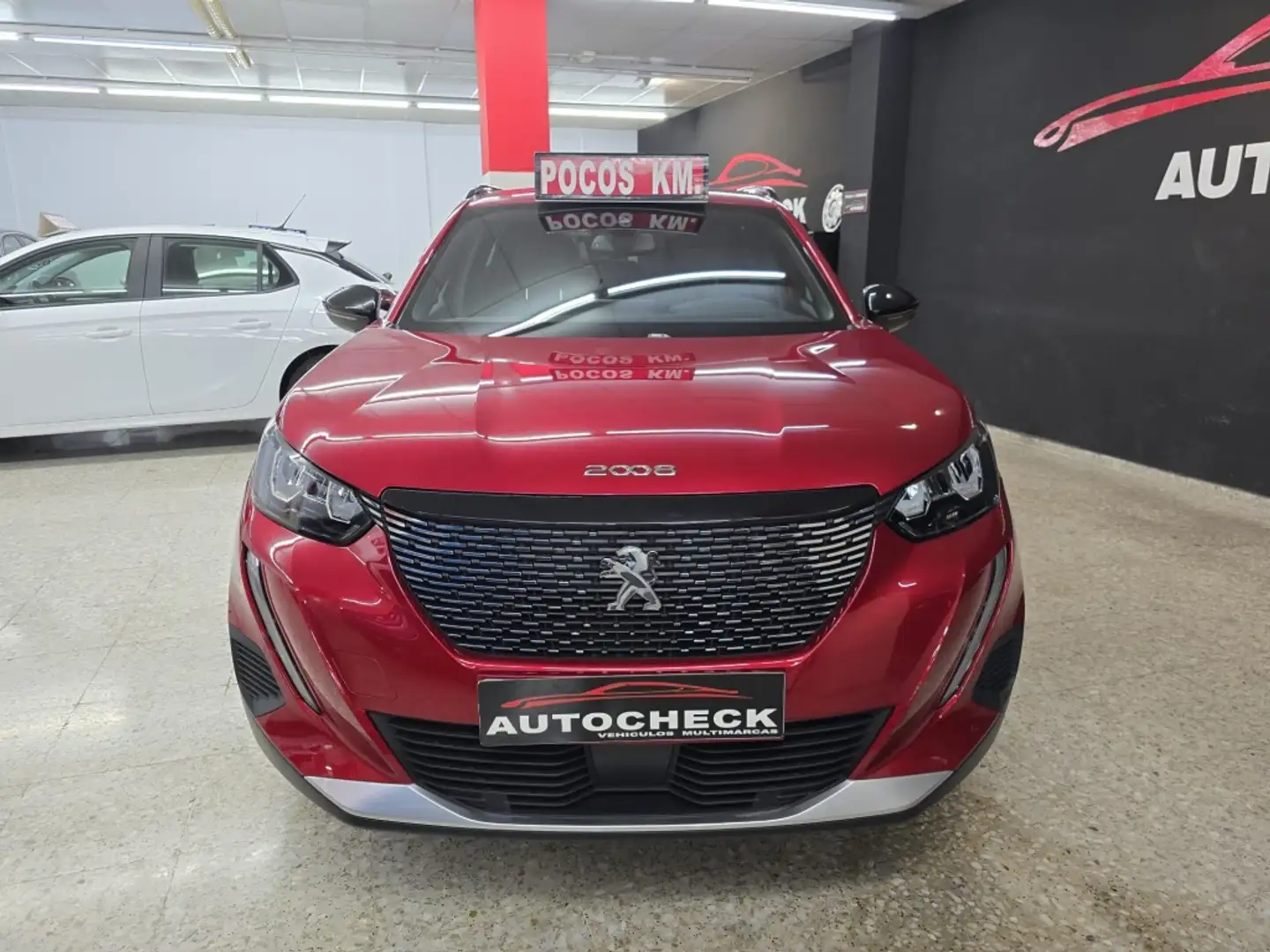 Peugeot 2008 1.2 PureTech S&S Allure Pack 130 Rojo - 2