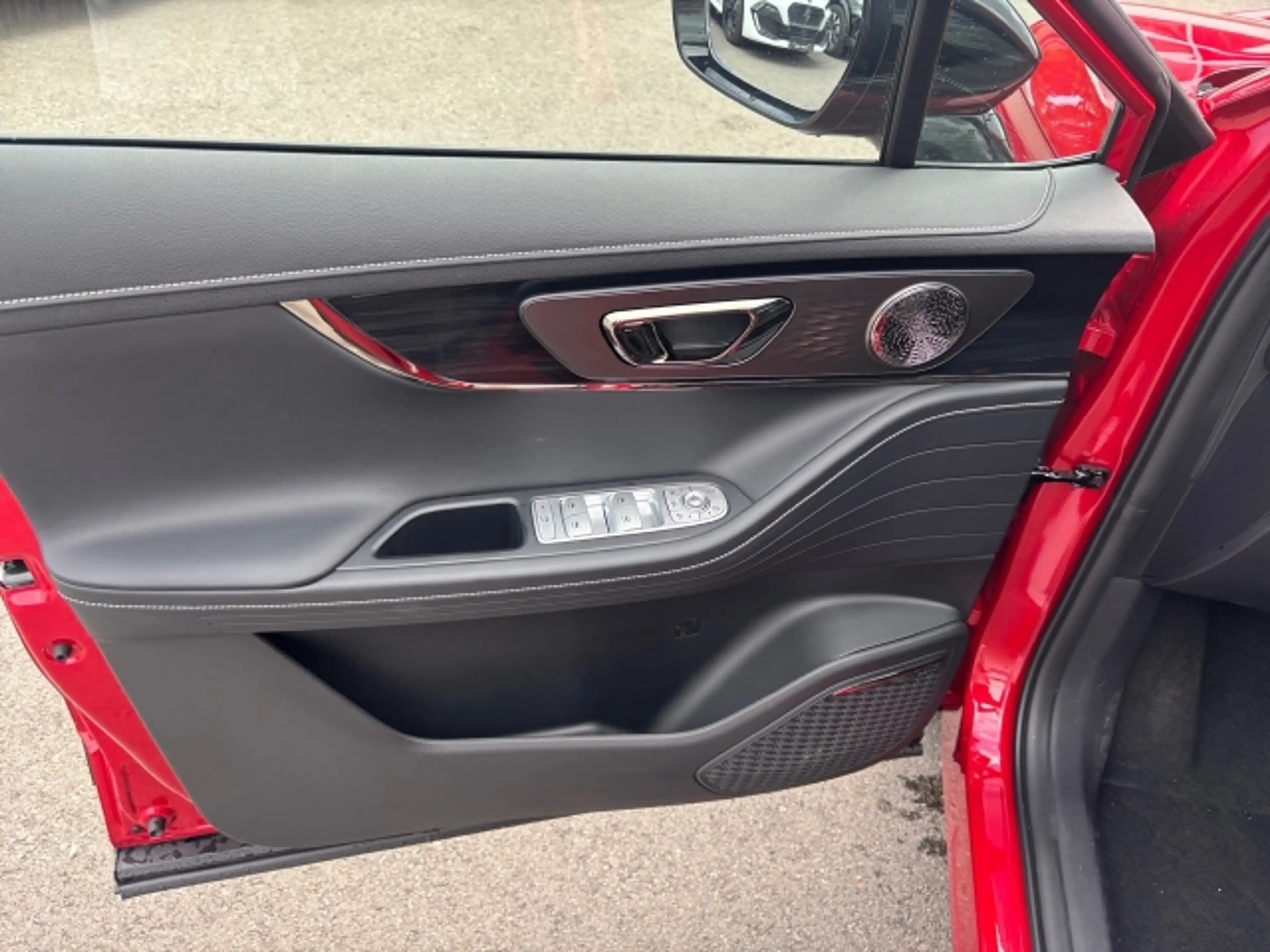 Omoda 5 Omoda 5 Hybrid mit SHS — photo 14