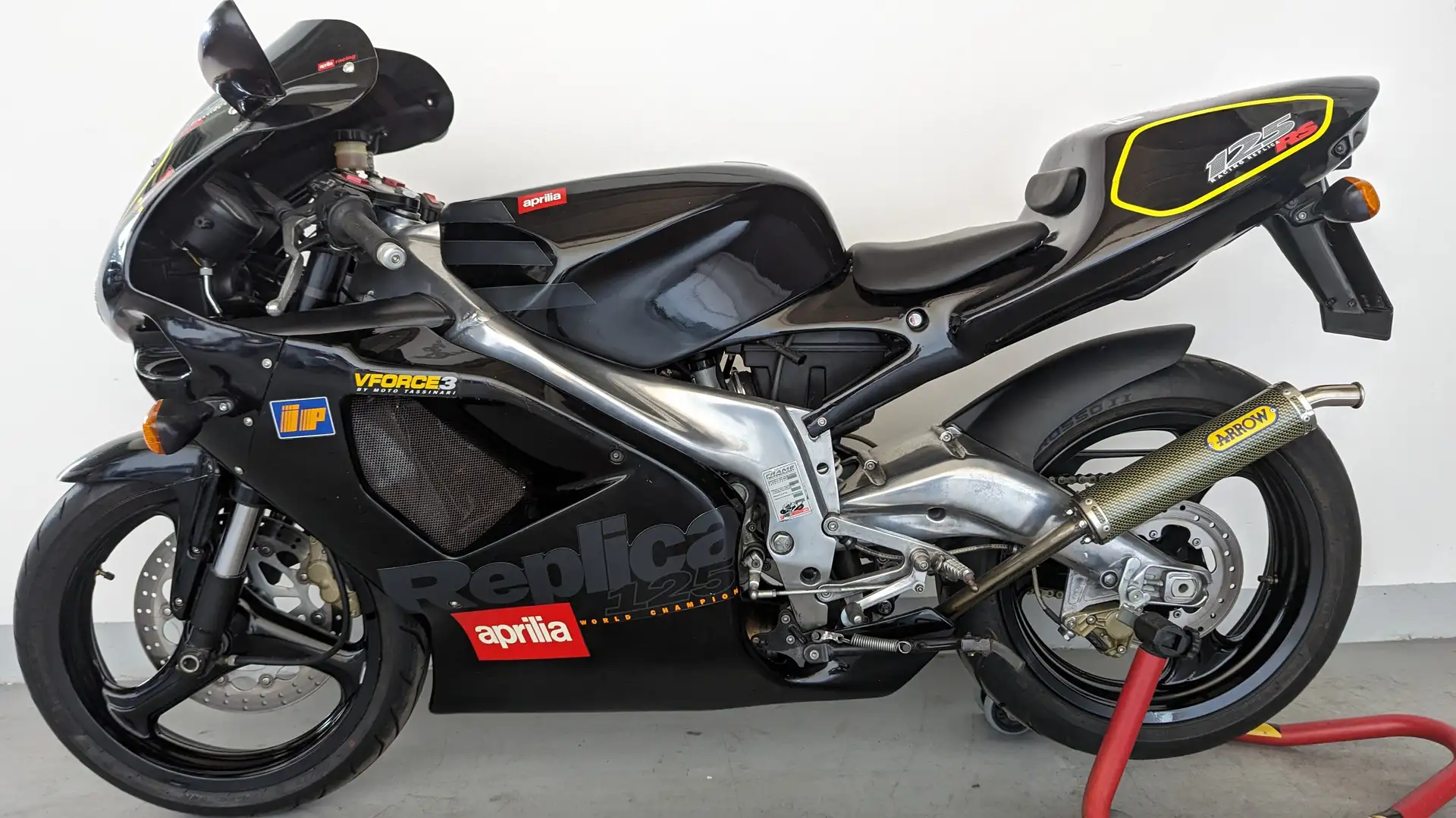 Aprilia RS 125 Nero - 1