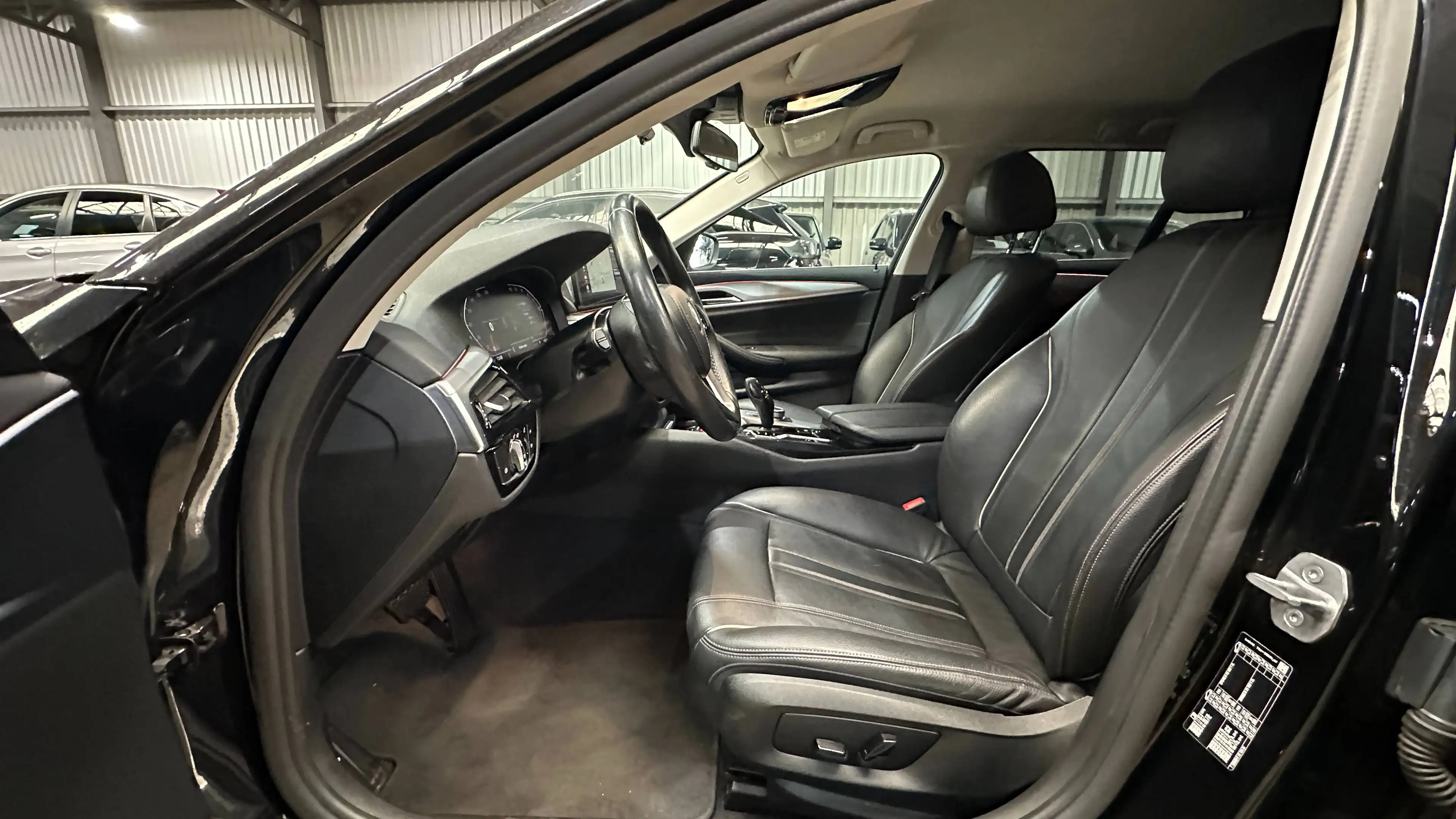BMW 518 Touring 518 dA AdBlue — photo 8