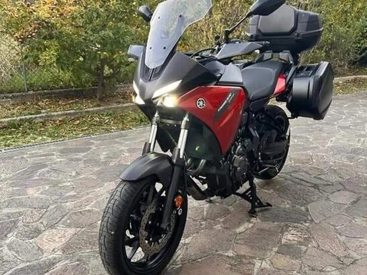 Yamaha Tracer 700 Rosso - 1