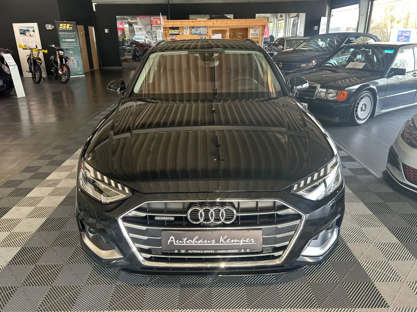 Audi A4 Avant 40 TFSI quattro advanced Noir - 2