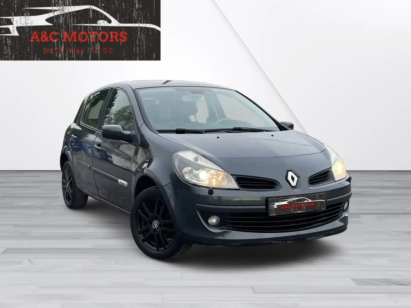 Renault Clio Clio 1.6i 16v Initiale Grau - 2