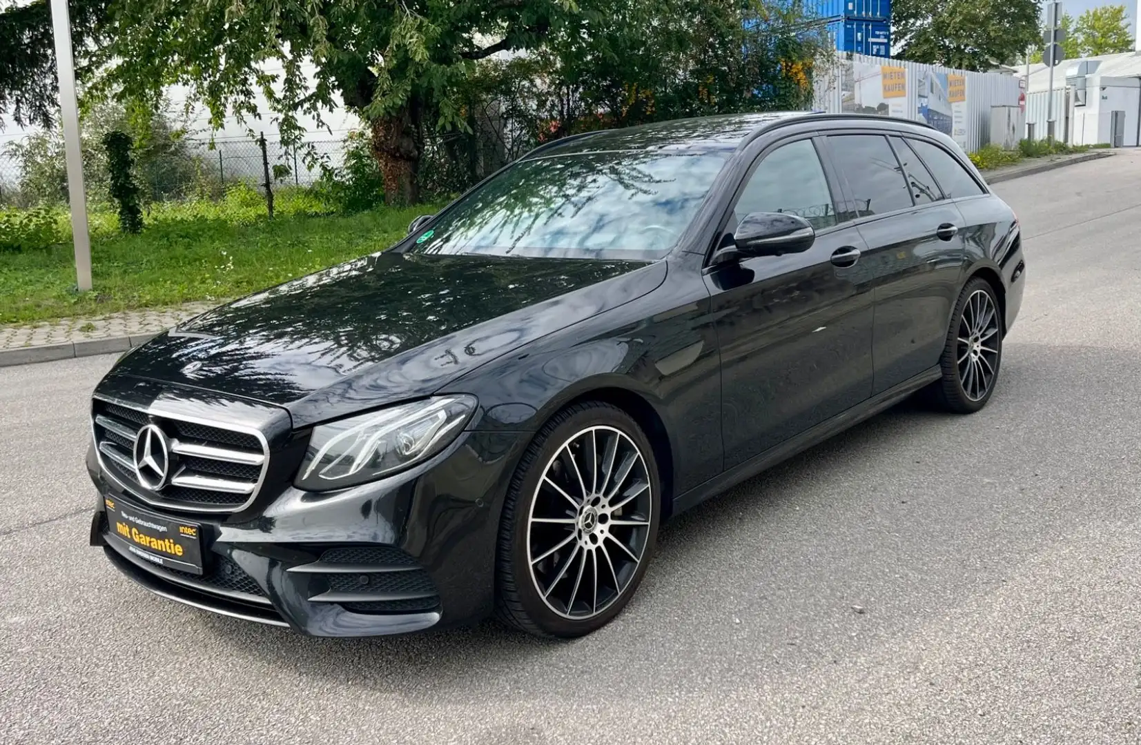 Mercedes-Benz E 400 d 4Matic*AMG-Paket*Pano*AHK*Head-Up* Noir - 1