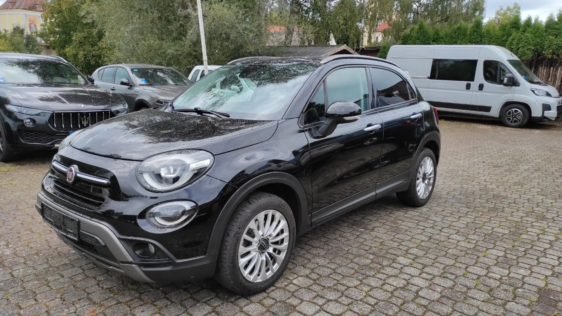 Fiat 500X Cross 1,3 Automatik Schwarz - 2