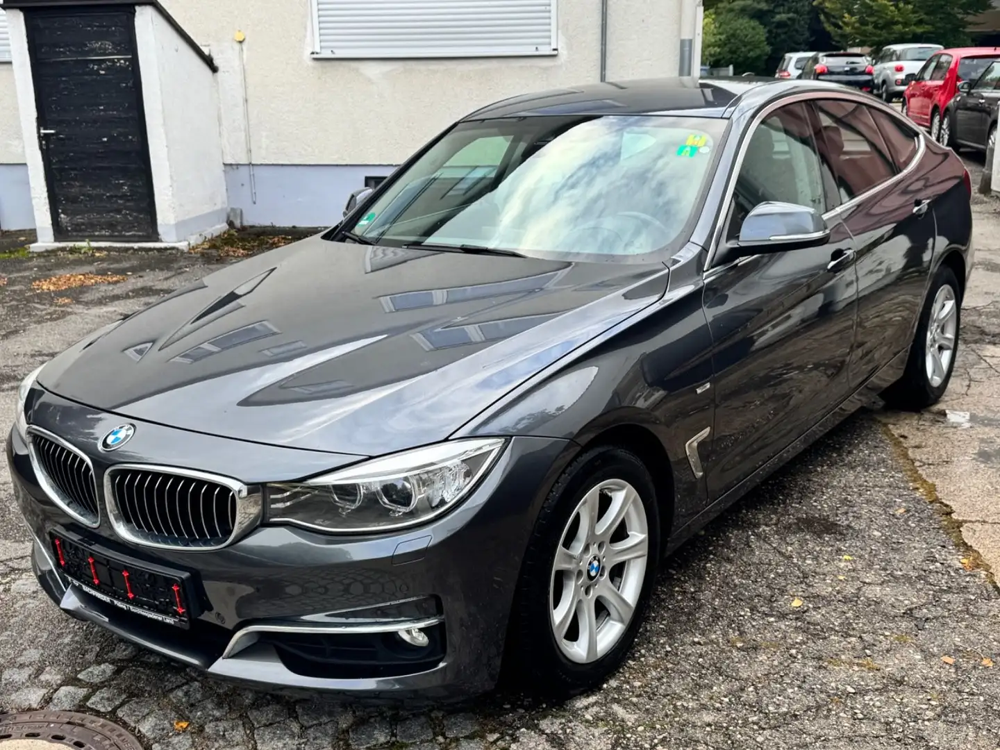 BMW 320 ° Aut. ° Leder °HuD ° Motor neu Grijs - 1