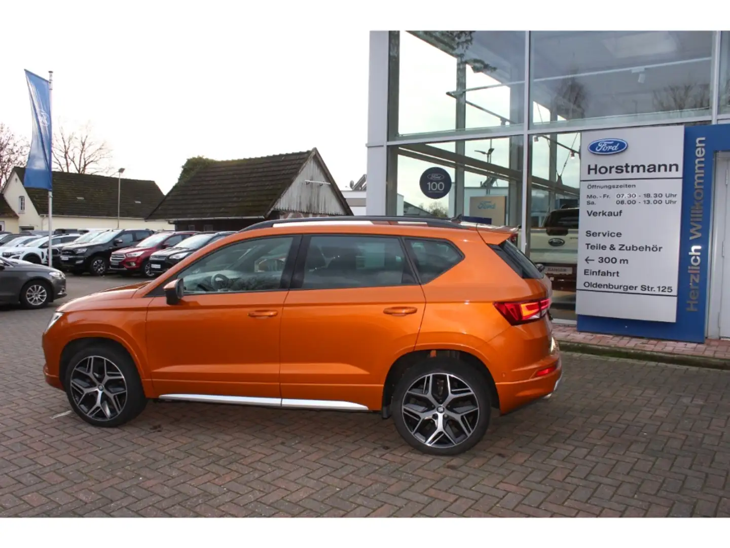 SEAT Ateca FR, AUTOMATIK, LED, PDC, NAVI, 19''LM, RFK Orange - 2