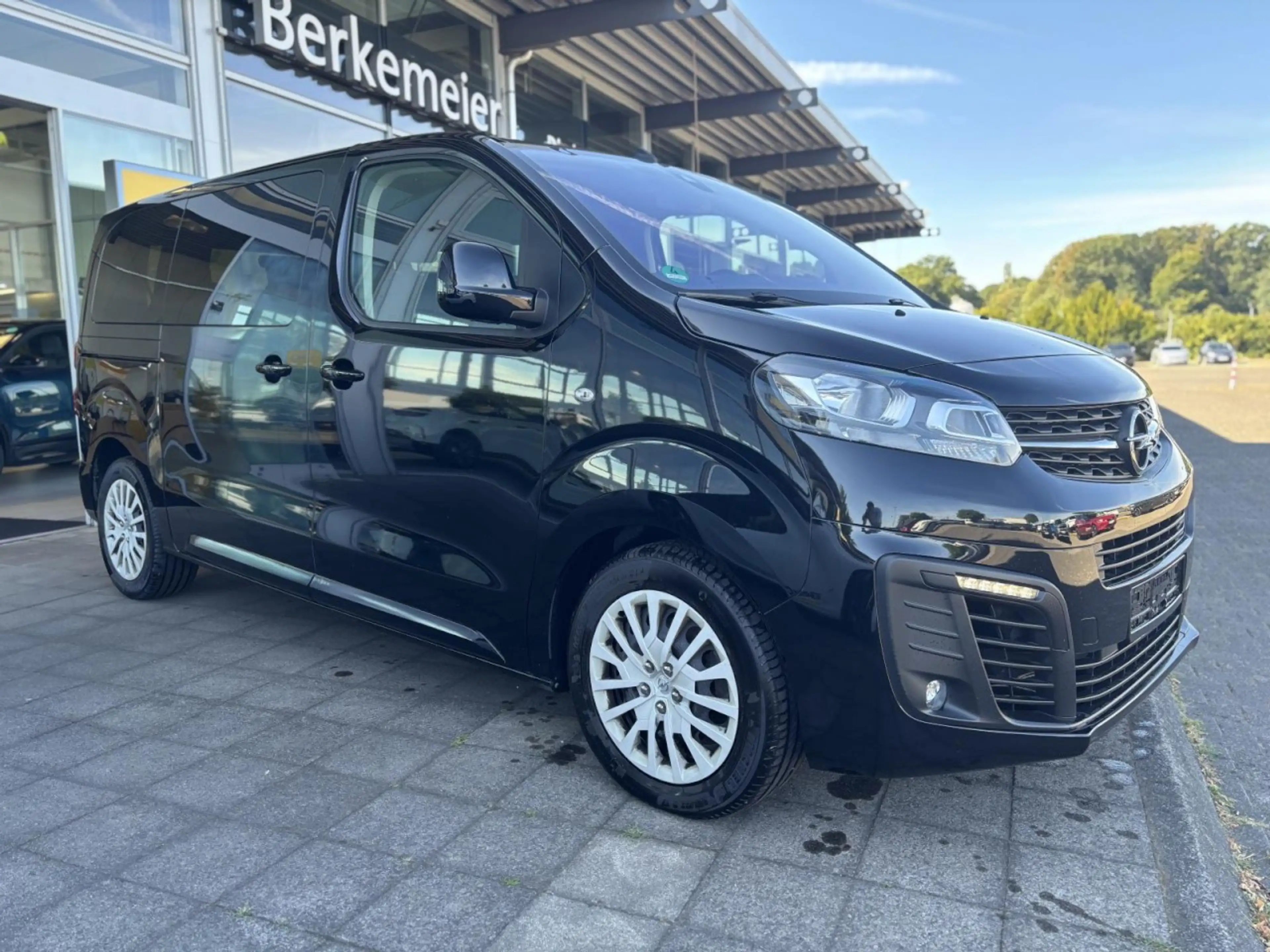Opel Zafira Life Selection M 1.5 ** 9-Sitzer/PDC ** — photo 2
