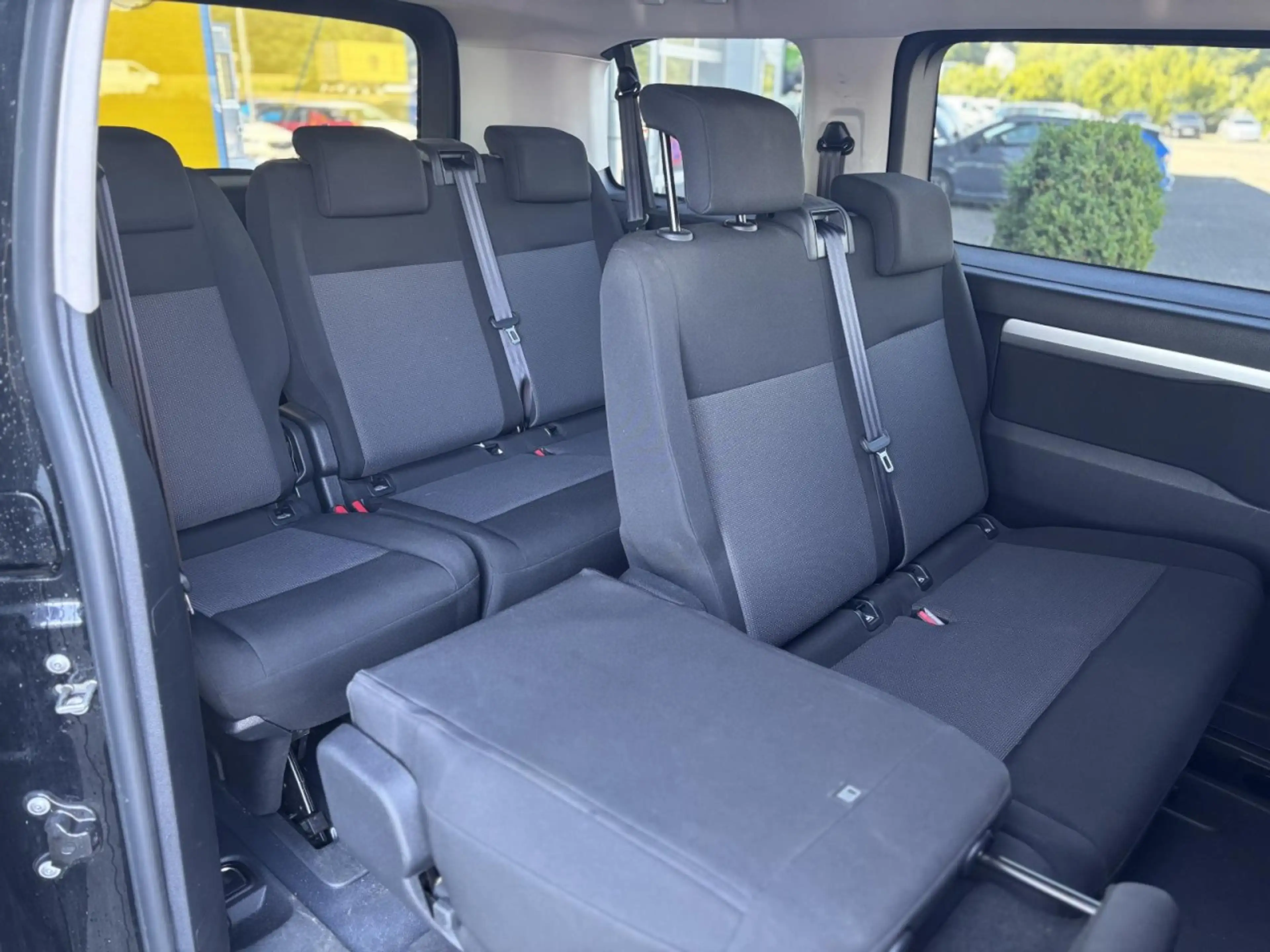 Opel Zafira Life Selection M 1.5 ** 9-Sitzer/PDC ** — photo 8