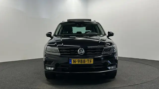 Volkswagen Tiguan view 6