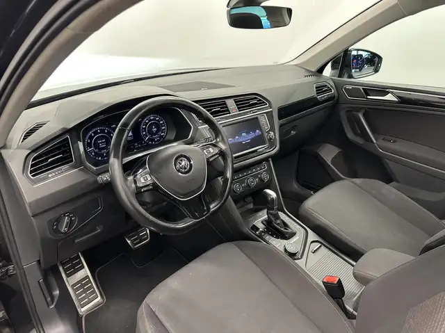 Volkswagen Tiguan view 14