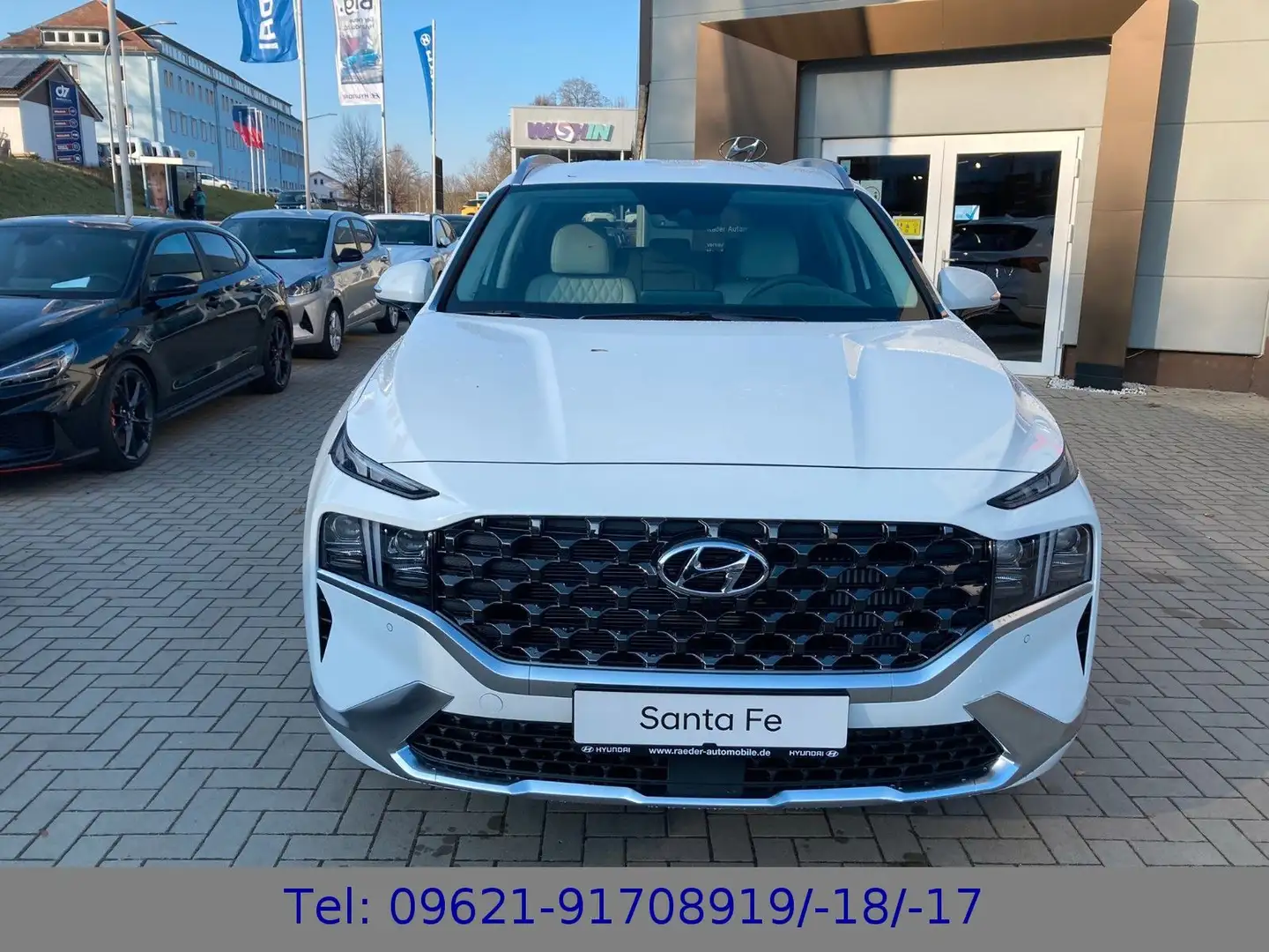 Hyundai SANTA FE SANTA FE Plug-in-Hybrid 1.6 T-GDi 4WD Signature Weiß - 2