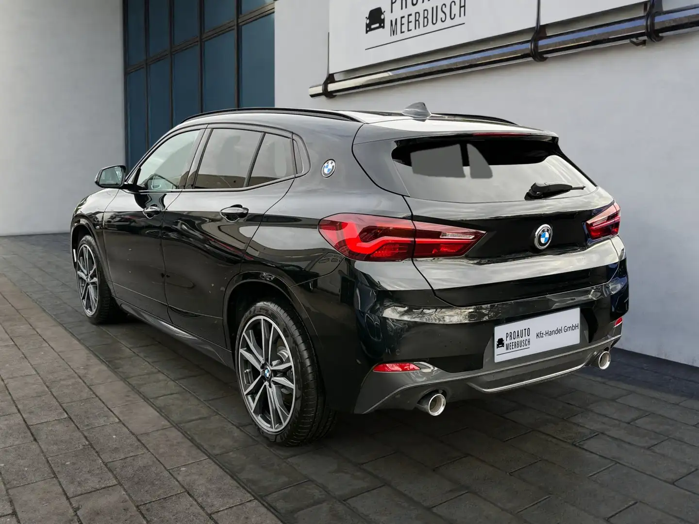 BMW X2 xDrive 20 d M Sport AHK/HEAD-UP/ACC/KAMERA Schwarz - 2