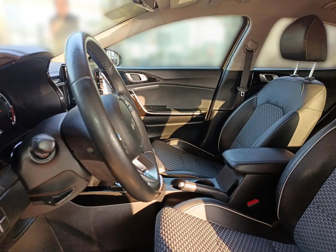 Kia XCeed 1.0 T-GDI HP ISG EX WAY M/T 16