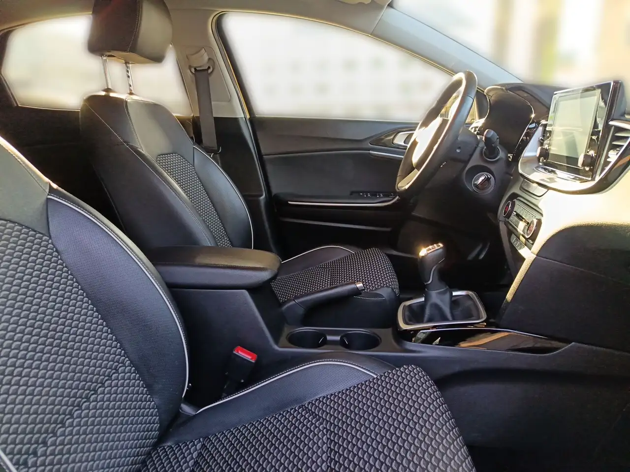 Kia XCeed 1.0 T-GDI HP ISG EX WAY M/T 25