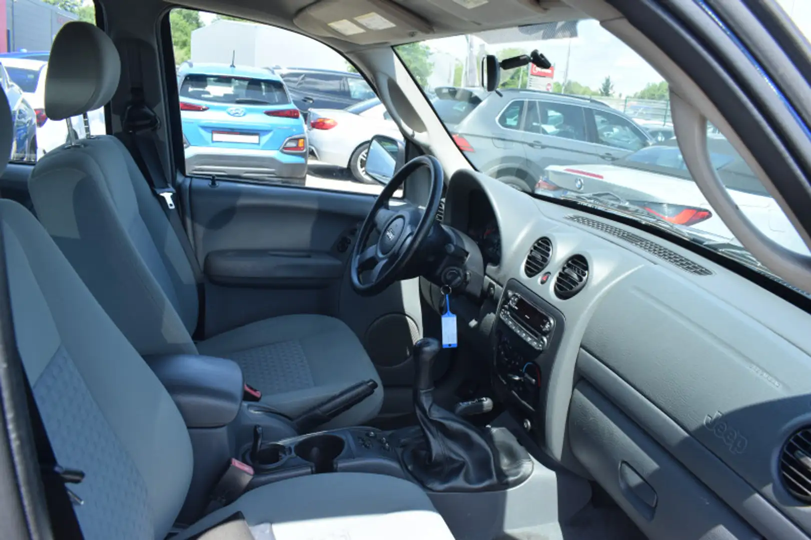 Jeep Cherokee 2.8 CRD163 SPORT Niebieski - 2