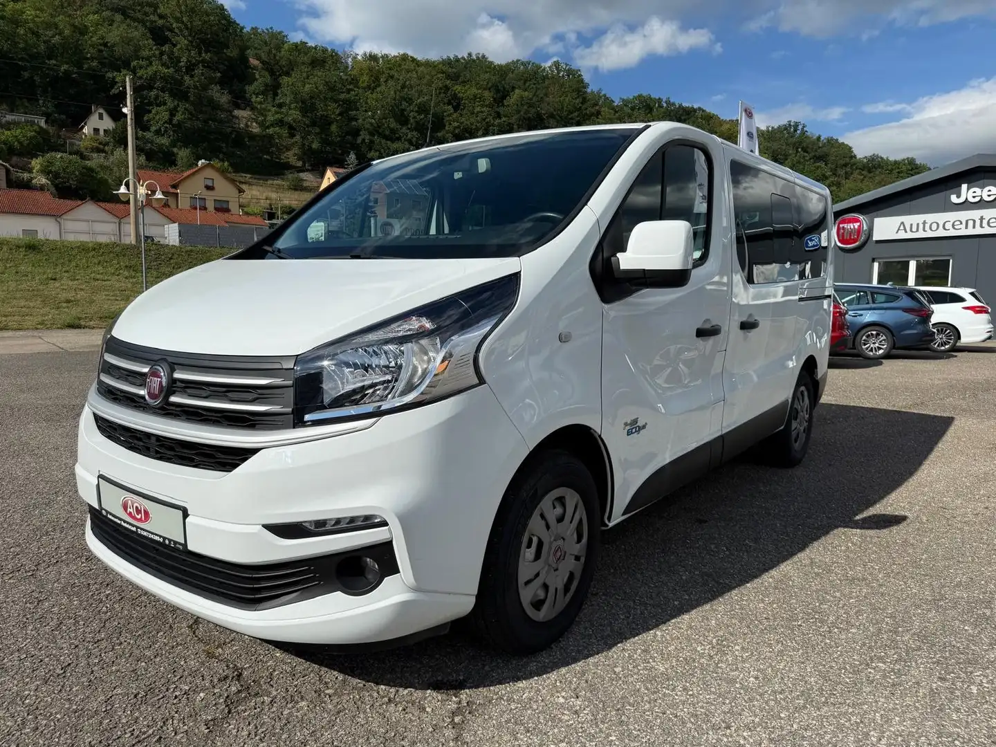 Fiat Talento Kombi L1H1 Family 8 Sitzer Navi/Kamera Weiß - 2