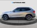 BMW X1 20i xDrive Sport Line *1.HAND*NAVI*AHK*PANO* Argent - thumbnail 2