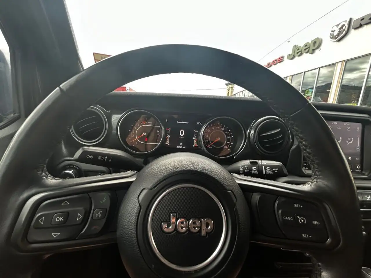 Jeep Wrangler photo Jeep Wrangler