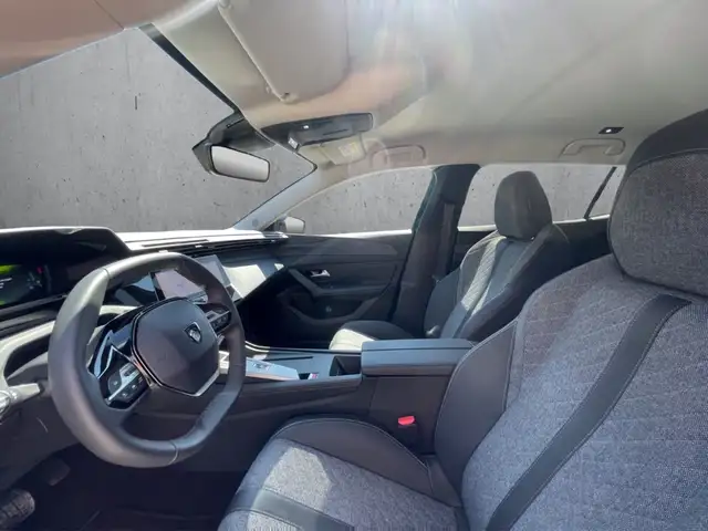 Peugeot 408 view 9