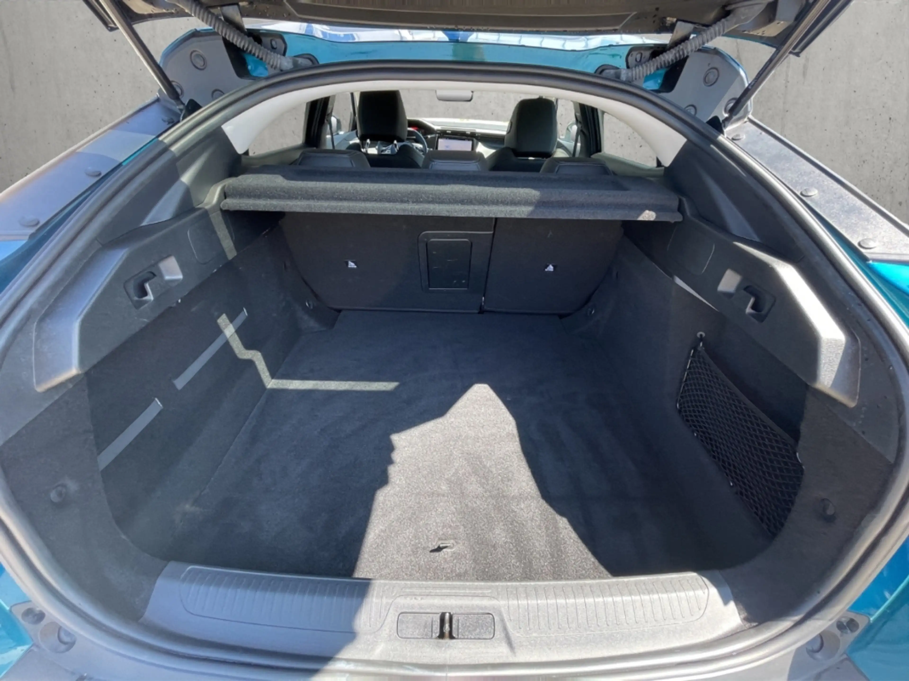 Peugeot 408 Allure PureTech 130 EAT8 Navi LED ACC Apple CarPla — photo 7