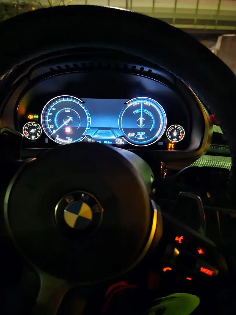 BMW 630 i Aut. Schwarz - 2