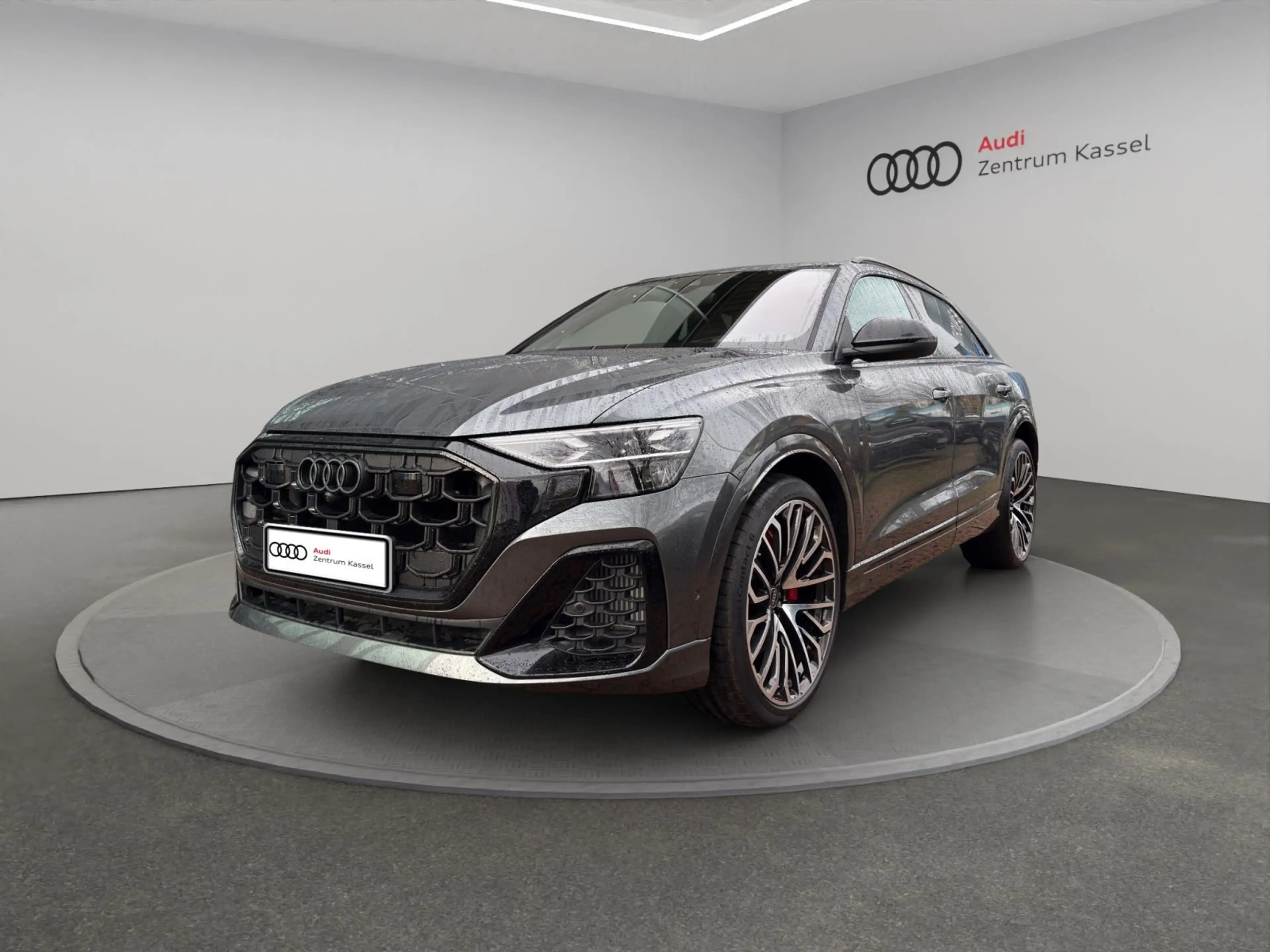 Audi SQ8 SUV TFSI HD Matrix Pano B&O HuD StandHzg. — photo 2