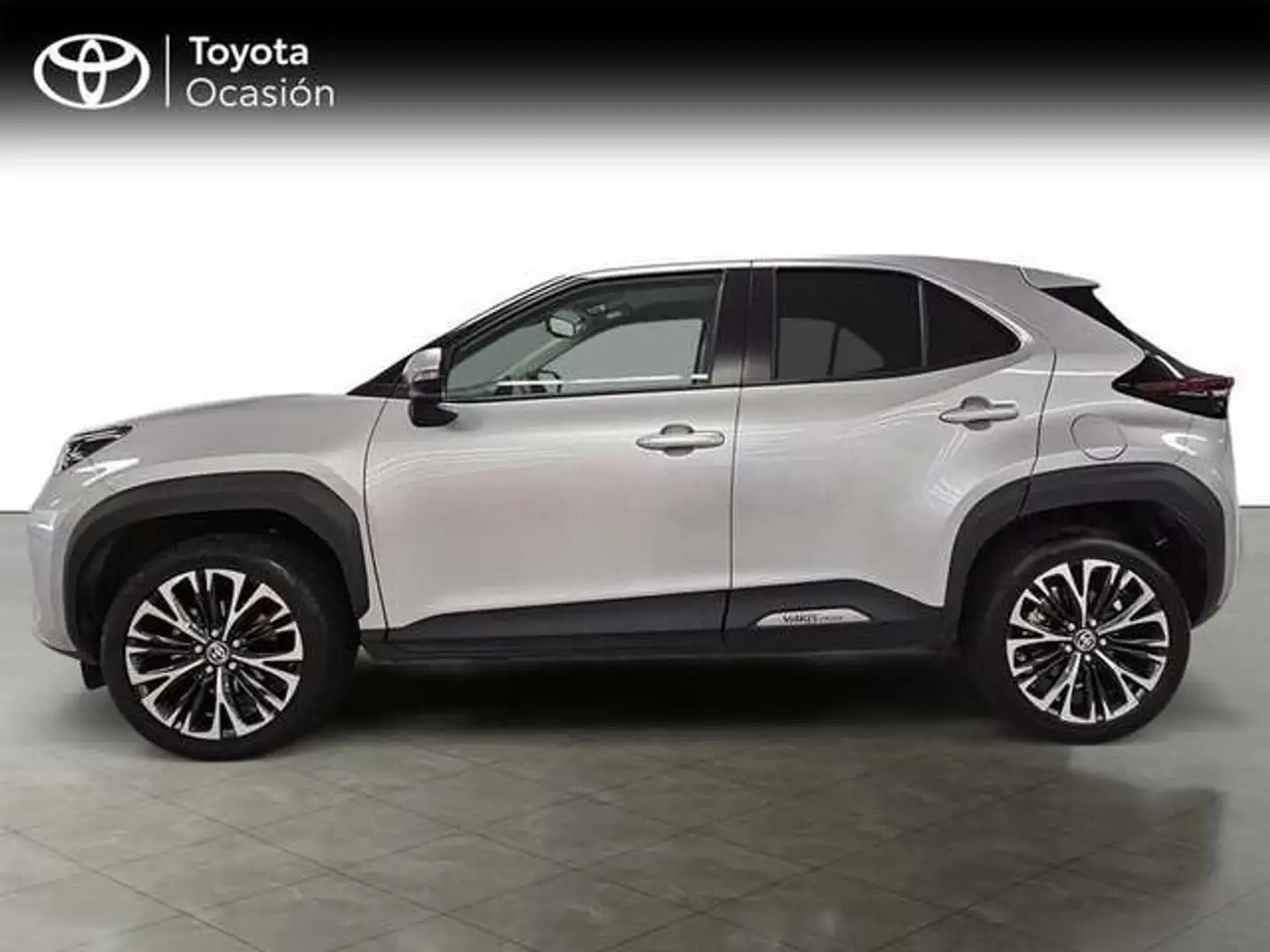 Toyota Yaris Cross 130H Style Gris - 2