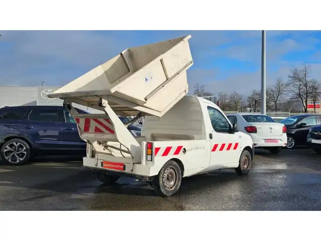Peugeot Partner view 4