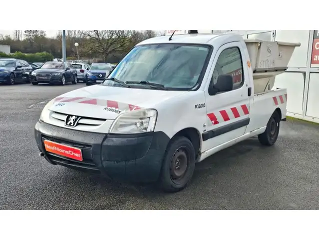 Peugeot Partner view 2
