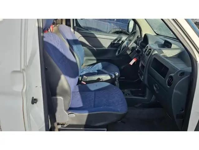 Peugeot Partner view 12