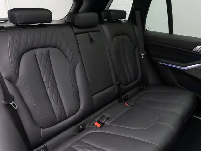 BMW X5 view 30