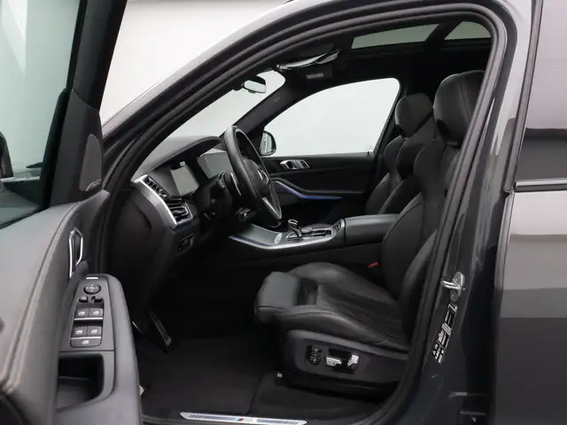 BMW X5 view 19