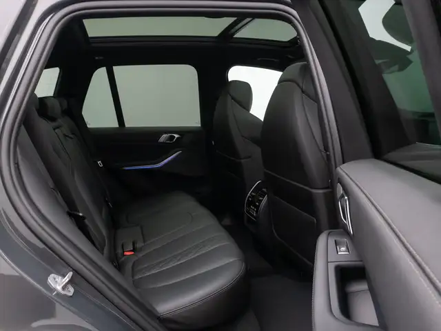 BMW X5 view 27