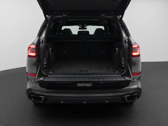 BMW X5 view 13