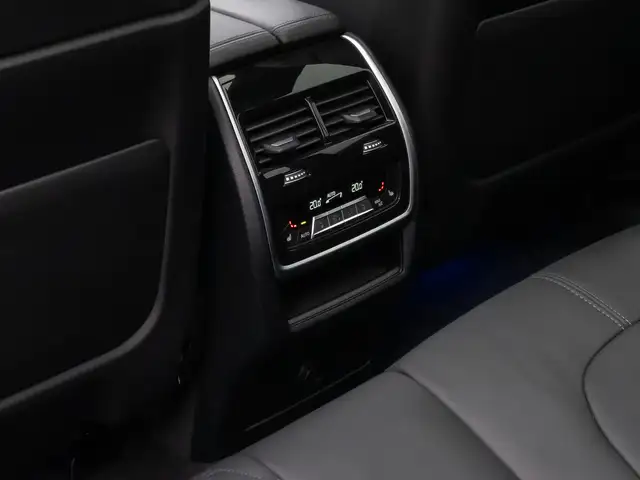 BMW X5 view 28