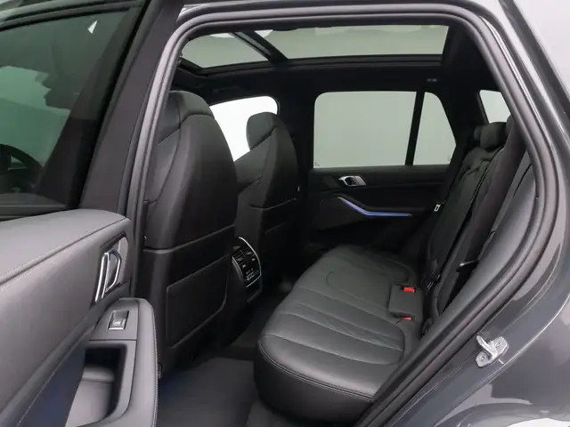 BMW X5 view 26