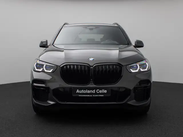 BMW X5 view 2