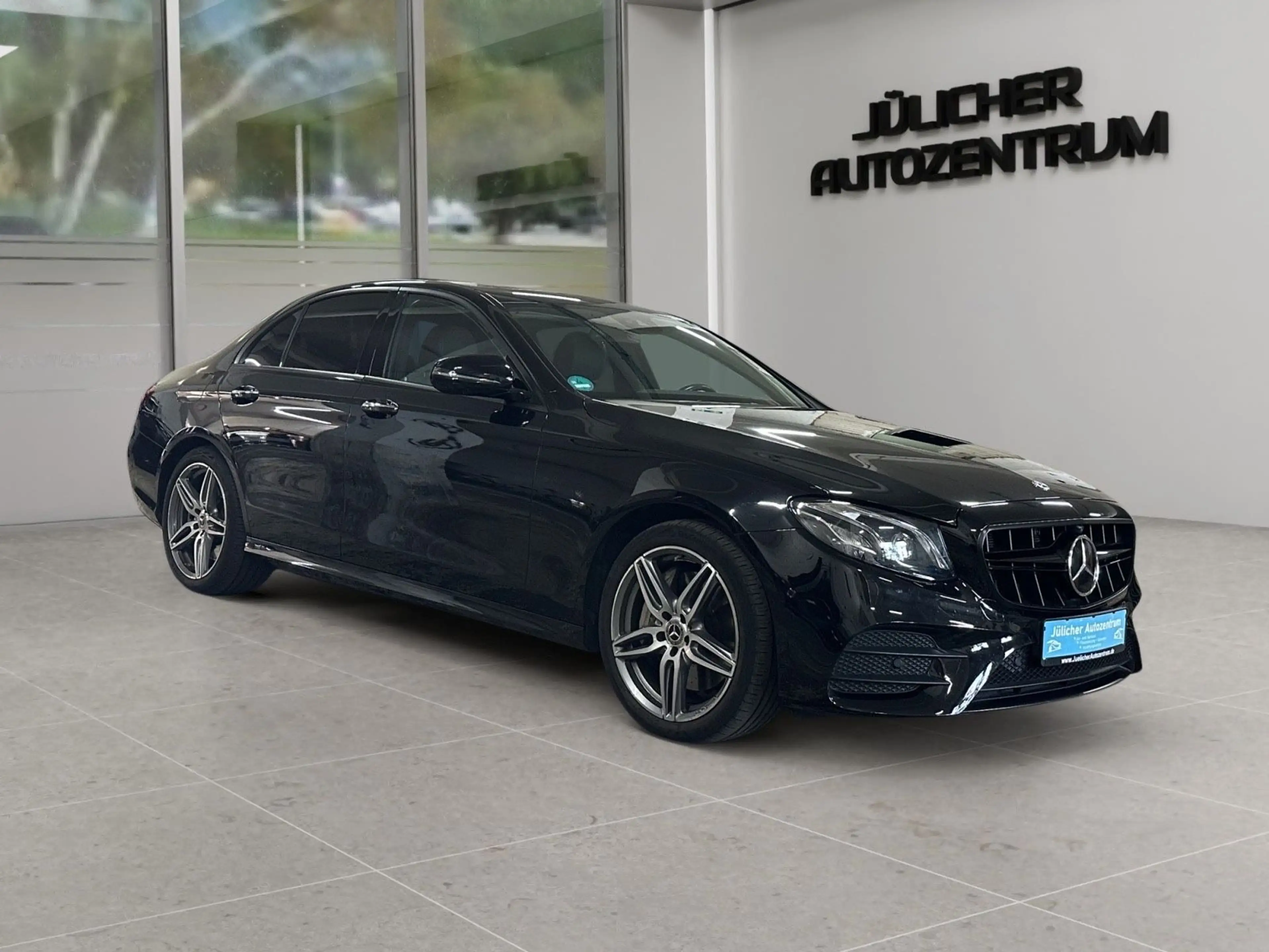 Mercedes-Benz E 450 4Matic Limo Amg, Garantie bei MB