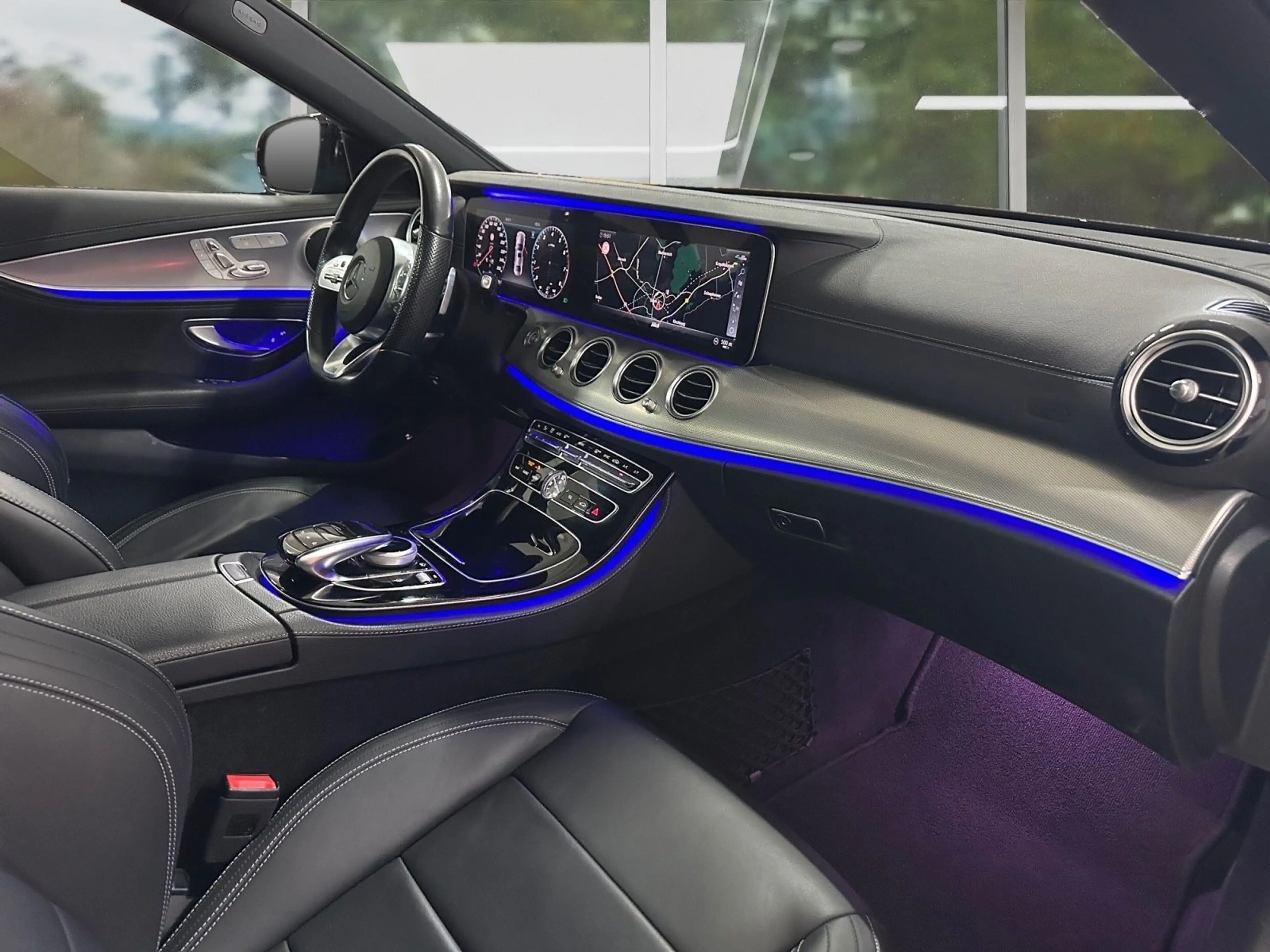 Mercedes-Benz E 450 4Matic Limo Amg, Garantie bei MB — photo 9